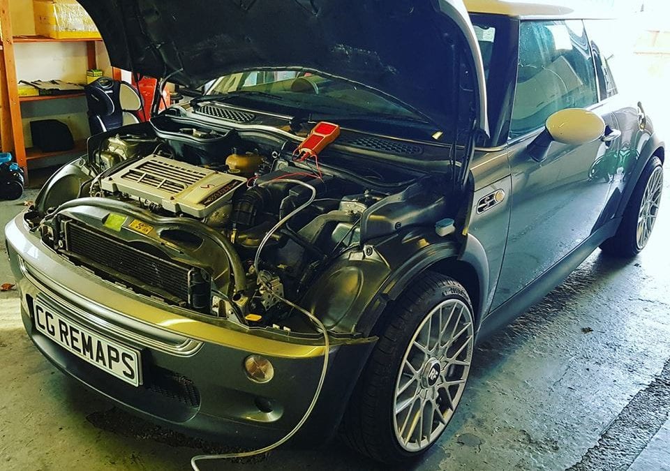 MINI COOPER S ENGINE CARBON CLEANING.